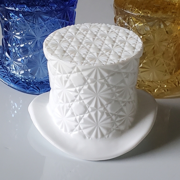 🎩 Vntg Large 4 1/2" Milk Glass Top Hat 🎩 - Picture 10 of 10